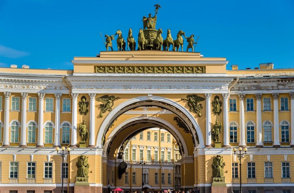 Фондохранилище и главный штаб государственного Эрмитажа Фондохранилище и главный штаб государственного Эрмитажа