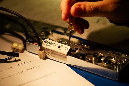 Сервисное обслуживание и ремонт электромеханических замков Abloy